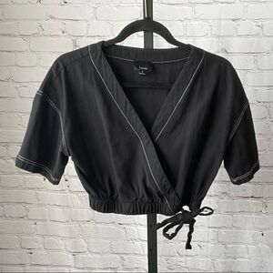 Lumiere Black with Cream Stitching Crop Top with Elastic Waist Size Small